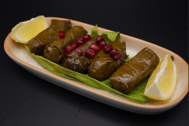 YAPRAK DOLMA